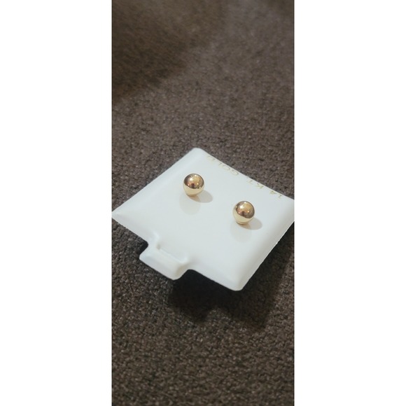 14 Karat Gold 5.8mm Ball Stud Earrings Classy Classic Minimalist Fine Jewelry - Picture 4 of 11